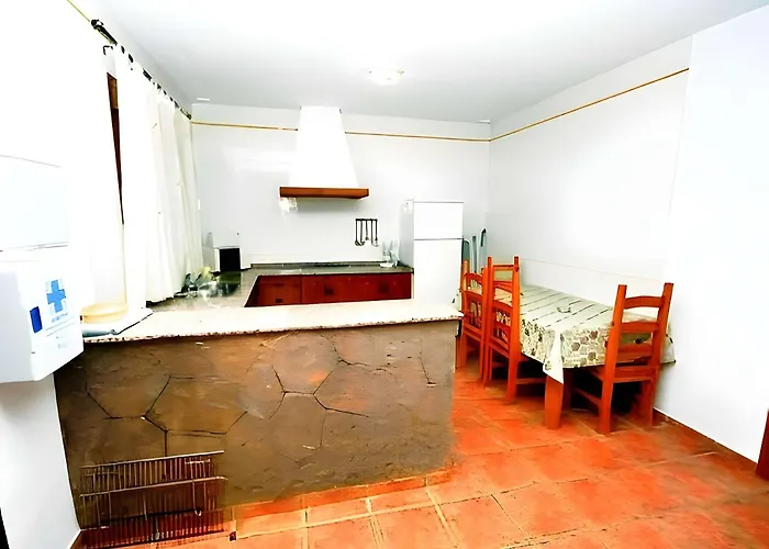 Casa Con Jardin Privado Piscina Compartida Garaje Incluido