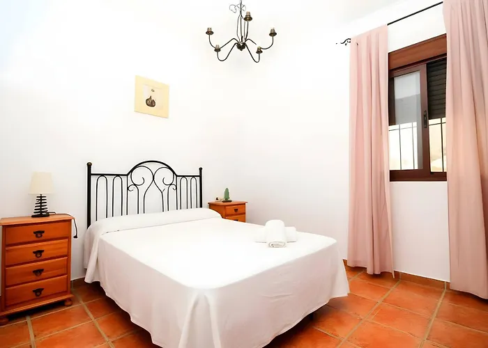 Apartment Casa Con Jardin Privado Piscina Compartida Garaje Incluido Conil De La Frontera