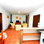 Apartamento Casa Con Jardin Privado Piscina Compartida Garaje Incluido *